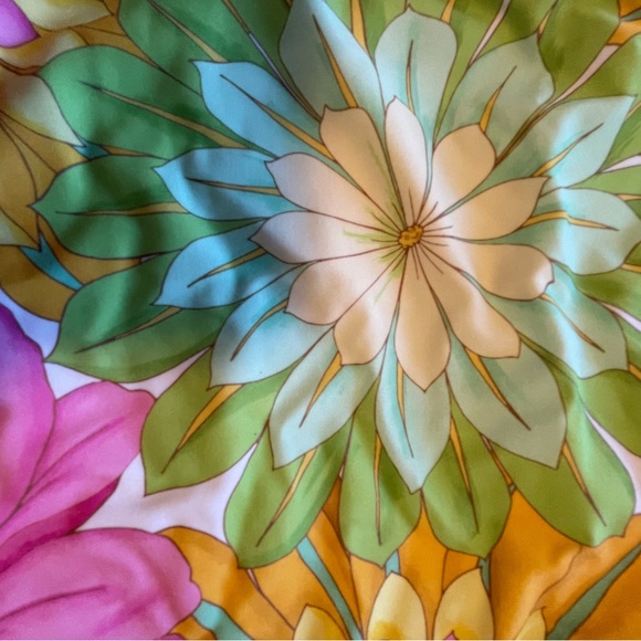 Shade Shore Floral Bikini Set - Picture 3 of 7